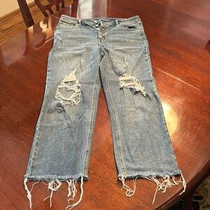 Wild Fable ripped crop blue jeans size 14